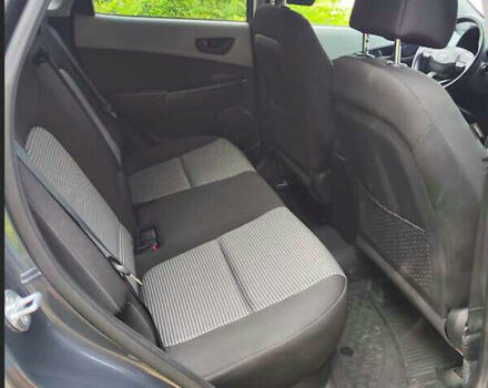 Сірий Хендай Kona, об'ємом двигуна 2 л та пробігом 90 тис. км за 16500 $, фото 9 на Automoto.ua