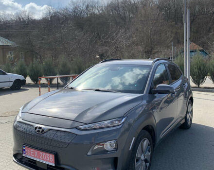 Сірий Хендай Kona, об'ємом двигуна 0 л та пробігом 82 тис. км за 16900 $, фото 1 на Automoto.ua