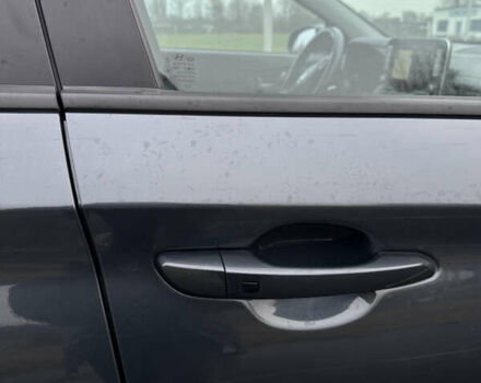 Серый Хендай Kona, объемом двигателя 0 л и пробегом 115 тыс. км за 19000 $, фото 12 на Automoto.ua