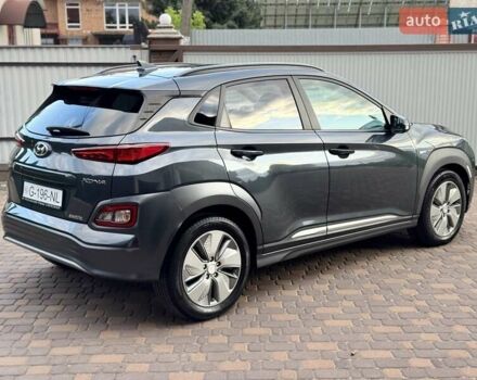 Сірий Хендай Kona, об'ємом двигуна 0 л та пробігом 71 тис. км за 17700 $, фото 17 на Automoto.ua