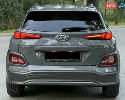 Серый Хендай Kona, объемом двигателя 0 л и пробегом 96 тыс. км за 17200 $, фото 27 на Automoto.ua