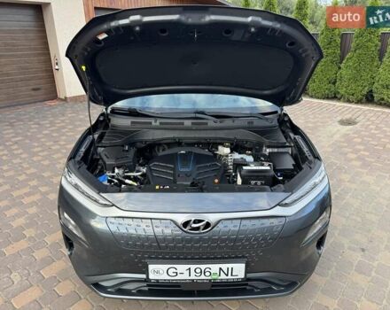 Сірий Хендай Kona, об'ємом двигуна 0 л та пробігом 71 тис. км за 17700 $, фото 80 на Automoto.ua