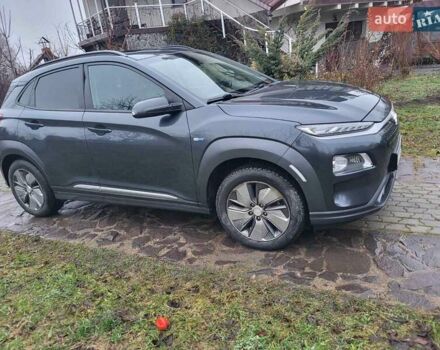 Серый Хендай Kona, объемом двигателя 0 л и пробегом 194 тыс. км за 15800 $, фото 25 на Automoto.ua