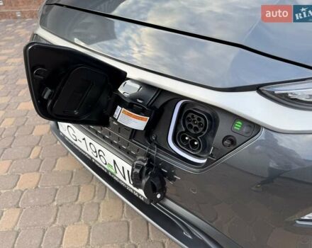 Сірий Хендай Kona, об'ємом двигуна 0 л та пробігом 71 тис. км за 17700 $, фото 27 на Automoto.ua