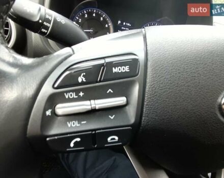 Сірий Хендай Kona, об'ємом двигуна 2 л та пробігом 112 тис. км за 14200 $, фото 23 на Automoto.ua