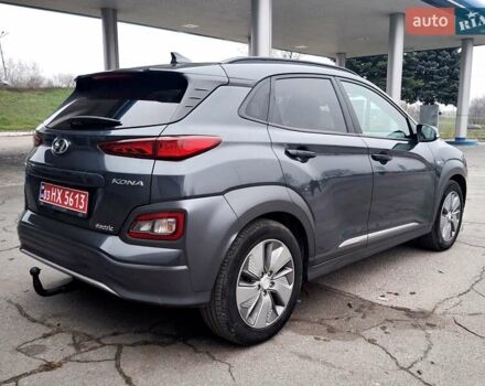 Сірий Хендай Kona, об'ємом двигуна 0 л та пробігом 114 тис. км за 17300 $, фото 7 на Automoto.ua