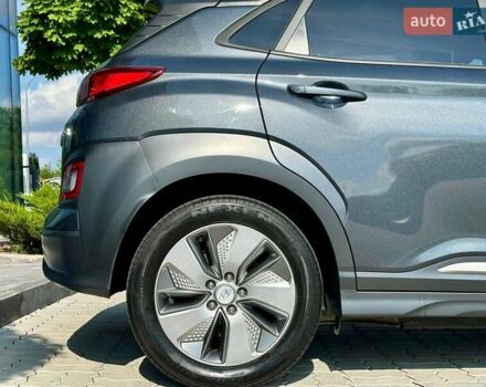 Серый Хендай Kona, объемом двигателя 0 л и пробегом 137 тыс. км за 16700 $, фото 7 на Automoto.ua