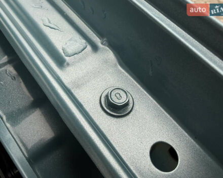 Серый Хендай Kona, объемом двигателя 0 л и пробегом 127 тыс. км за 17650 $, фото 75 на Automoto.ua