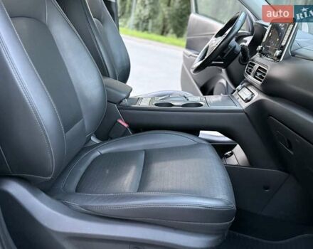 Серый Хендай Kona, объемом двигателя 0 л и пробегом 96 тыс. км за 17200 $, фото 65 на Automoto.ua