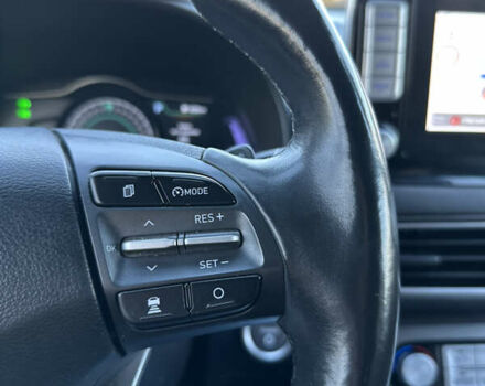 Серый Хендай Kona, объемом двигателя 0 л и пробегом 126 тыс. км за 17300 $, фото 86 на Automoto.ua