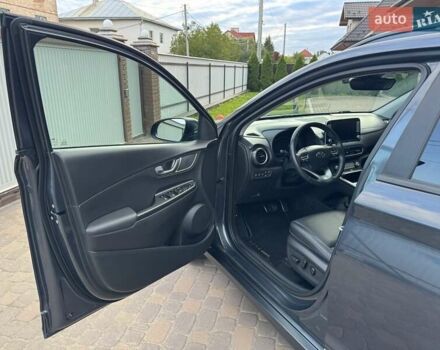 Сірий Хендай Kona, об'ємом двигуна 0 л та пробігом 71 тис. км за 17700 $, фото 28 на Automoto.ua