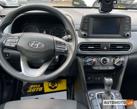 Серый Хендай Kona, объемом двигателя 2 л и пробегом 106 тыс. км за 17600 $, фото 19 на Automoto.ua