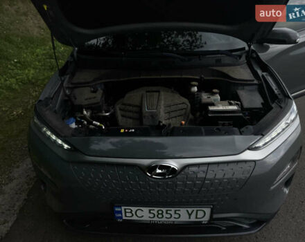 Сірий Хендай Kona, об'ємом двигуна 0 л та пробігом 109 тис. км за 17000 $, фото 15 на Automoto.ua
