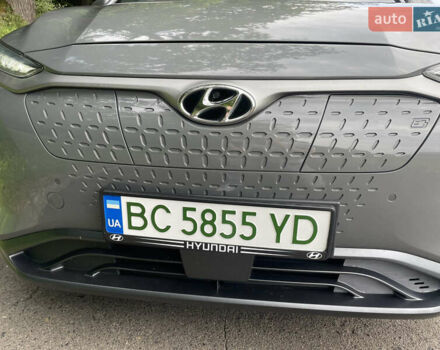 Сірий Хендай Kona, об'ємом двигуна 0 л та пробігом 109 тис. км за 17000 $, фото 8 на Automoto.ua