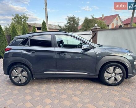 Сірий Хендай Kona, об'ємом двигуна 0 л та пробігом 71 тис. км за 17700 $, фото 8 на Automoto.ua