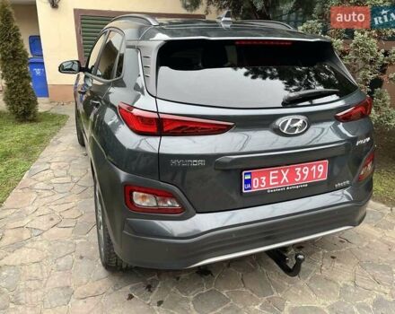 Серый Хендай Kona, объемом двигателя 0 л и пробегом 80 тыс. км за 18900 $, фото 9 на Automoto.ua