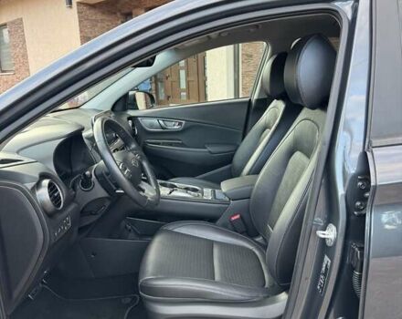 Сірий Хендай Kona, об'ємом двигуна 0 л та пробігом 71 тис. км за 17700 $, фото 32 на Automoto.ua