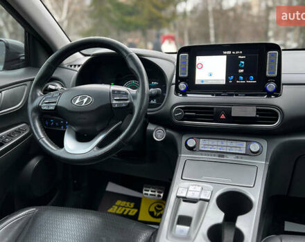 Серый Хендай Kona, объемом двигателя 0 л и пробегом 164 тыс. км за 16999 $, фото 19 на Automoto.ua