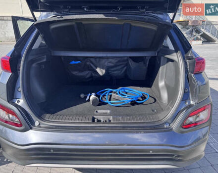 Сірий Хендай Kona, об'ємом двигуна 0 л та пробігом 164 тис. км за 16800 $, фото 29 на Automoto.ua