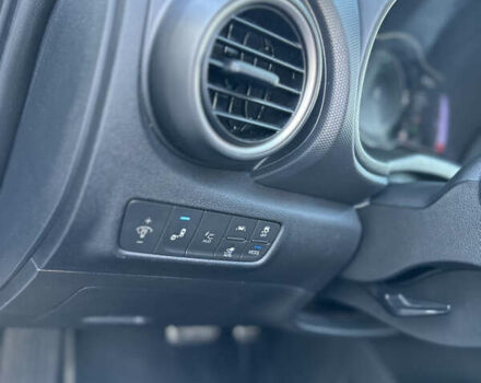 Серый Хендай Kona, объемом двигателя 0 л и пробегом 126 тыс. км за 17300 $, фото 54 на Automoto.ua