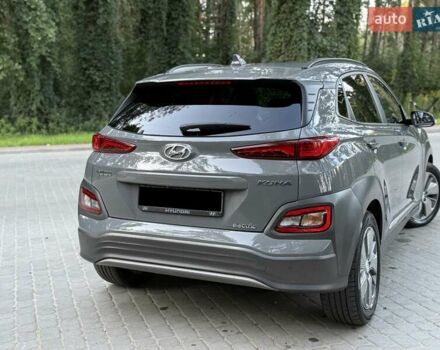 Серый Хендай Kona, объемом двигателя 0 л и пробегом 96 тыс. км за 17200 $, фото 14 на Automoto.ua