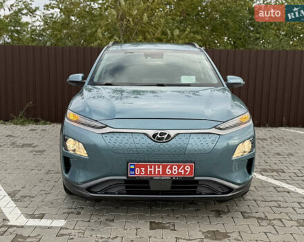 Серый Хендай Kona, объемом двигателя 0 л и пробегом 127 тыс. км за 17650 $, фото 5 на Automoto.ua