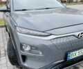 Серый Хендай Kona, объемом двигателя 0 л и пробегом 103 тыс. км за 17999 $, фото 2 на Automoto.ua
