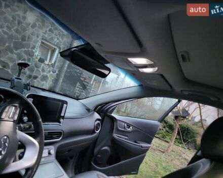 Серый Хендай Kona, объемом двигателя 0 л и пробегом 194 тыс. км за 15800 $, фото 14 на Automoto.ua