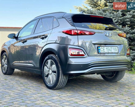 Серый Хендай Kona, объемом двигателя 0 л и пробегом 123 тыс. км за 16000 $, фото 3 на Automoto.ua