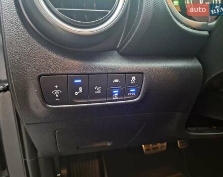 Сірий Хендай Kona, об'ємом двигуна 0 л та пробігом 114 тис. км за 17300 $, фото 17 на Automoto.ua