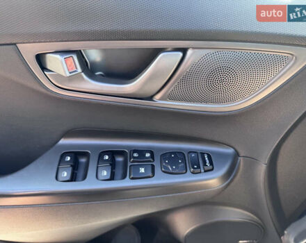 Сірий Хендай Kona, об'ємом двигуна 0 л та пробігом 164 тис. км за 16800 $, фото 21 на Automoto.ua