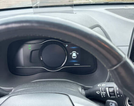 Серый Хендай Kona, объемом двигателя 0 л и пробегом 115 тыс. км за 19000 $, фото 24 на Automoto.ua