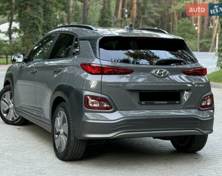 Серый Хендай Kona, объемом двигателя 0 л и пробегом 96 тыс. км за 17200 $, фото 25 на Automoto.ua