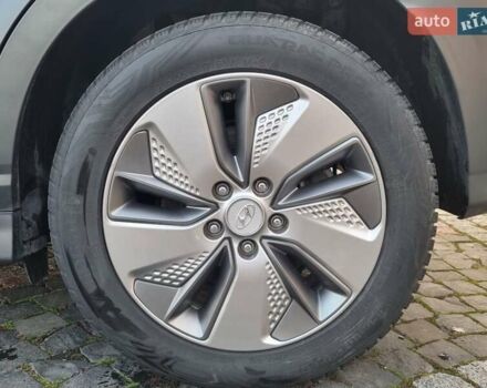 Серый Хендай Kona, объемом двигателя 0 л и пробегом 151 тыс. км за 16399 $, фото 34 на Automoto.ua