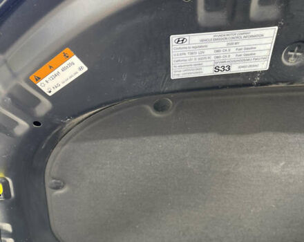 Серый Хендай Kona, объемом двигателя 2 л и пробегом 93 тыс. км за 15900 $, фото 18 на Automoto.ua