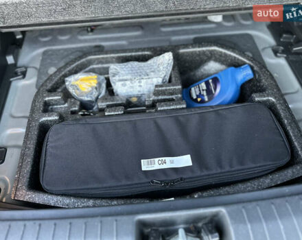 Серый Хендай Kona, объемом двигателя 0 л и пробегом 126 тыс. км за 17300 $, фото 38 на Automoto.ua