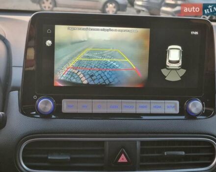 Серый Хендай Kona, объемом двигателя 0 л и пробегом 151 тыс. км за 16399 $, фото 21 на Automoto.ua