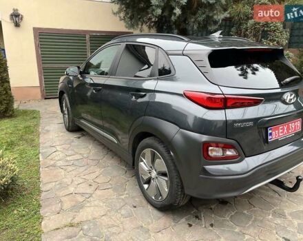 Серый Хендай Kona, объемом двигателя 0 л и пробегом 80 тыс. км за 18900 $, фото 12 на Automoto.ua