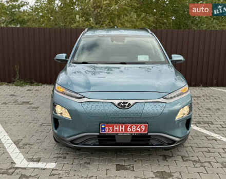 Серый Хендай Kona, объемом двигателя 0 л и пробегом 127 тыс. км за 17650 $, фото 6 на Automoto.ua