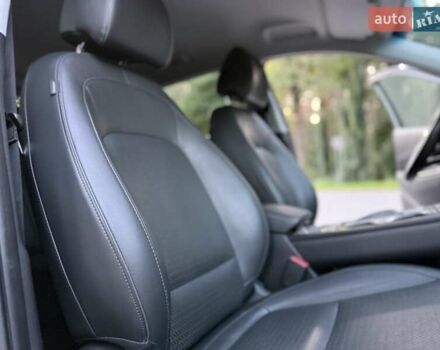 Серый Хендай Kona, объемом двигателя 0 л и пробегом 96 тыс. км за 17200 $, фото 64 на Automoto.ua