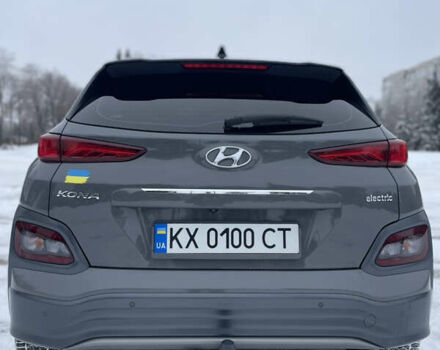 Сірий Хендай Kona, об'ємом двигуна 0 л та пробігом 87 тис. км за 22900 $, фото 1 на Automoto.ua