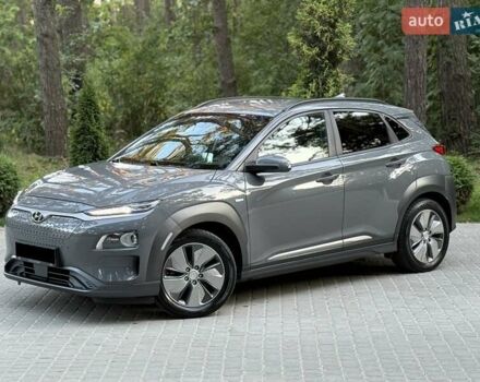 Серый Хендай Kona, объемом двигателя 0 л и пробегом 96 тыс. км за 17200 $, фото 19 на Automoto.ua