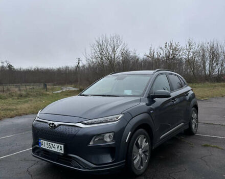 Серый Хендай Kona, объемом двигателя 0 л и пробегом 115 тыс. км за 19000 $, фото 2 на Automoto.ua