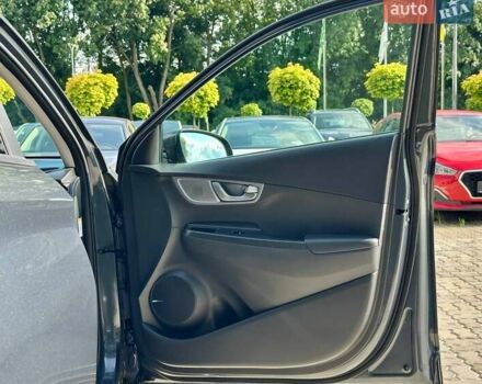 Серый Хендай Kona, объемом двигателя 0 л и пробегом 137 тыс. км за 16700 $, фото 37 на Automoto.ua