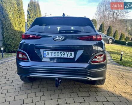 Серый Хендай Kona, объемом двигателя 0 л и пробегом 95 тыс. км за 17500 $, фото 18 на Automoto.ua