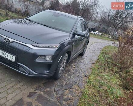 Серый Хендай Kona, объемом двигателя 0 л и пробегом 194 тыс. км за 15800 $, фото 24 на Automoto.ua