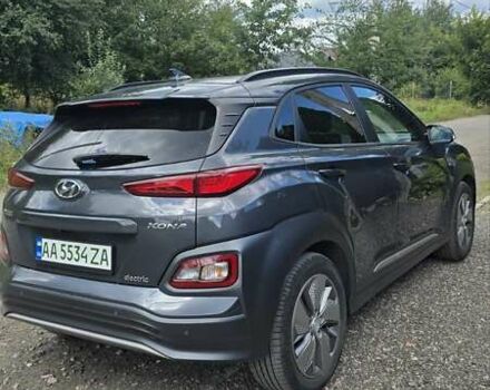 Серый Хендай Kona, объемом двигателя 0 л и пробегом 78 тыс. км за 17500 $, фото 2 на Automoto.ua