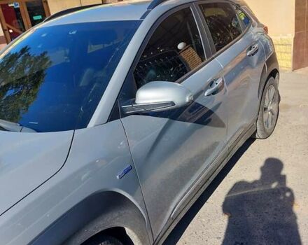 Сірий Хендай Kona, об'ємом двигуна 0 л та пробігом 110 тис. км за 16500 $, фото 7 на Automoto.ua
