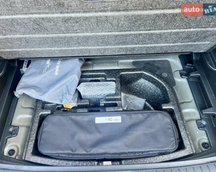 Серый Хендай Kona, объемом двигателя 0 л и пробегом 95 тыс. км за 17500 $, фото 55 на Automoto.ua