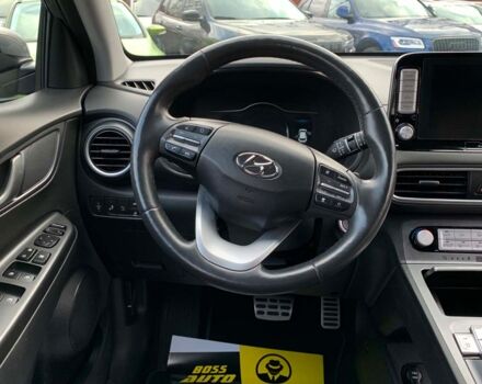 Серый Хендай Kona, объемом двигателя 64 л и пробегом 119 тыс. км за 17900 $, фото 11 на Automoto.ua